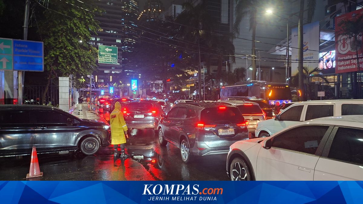 Hardiknas Student Protest in Central Jakarta Disbands, Traffic Congested