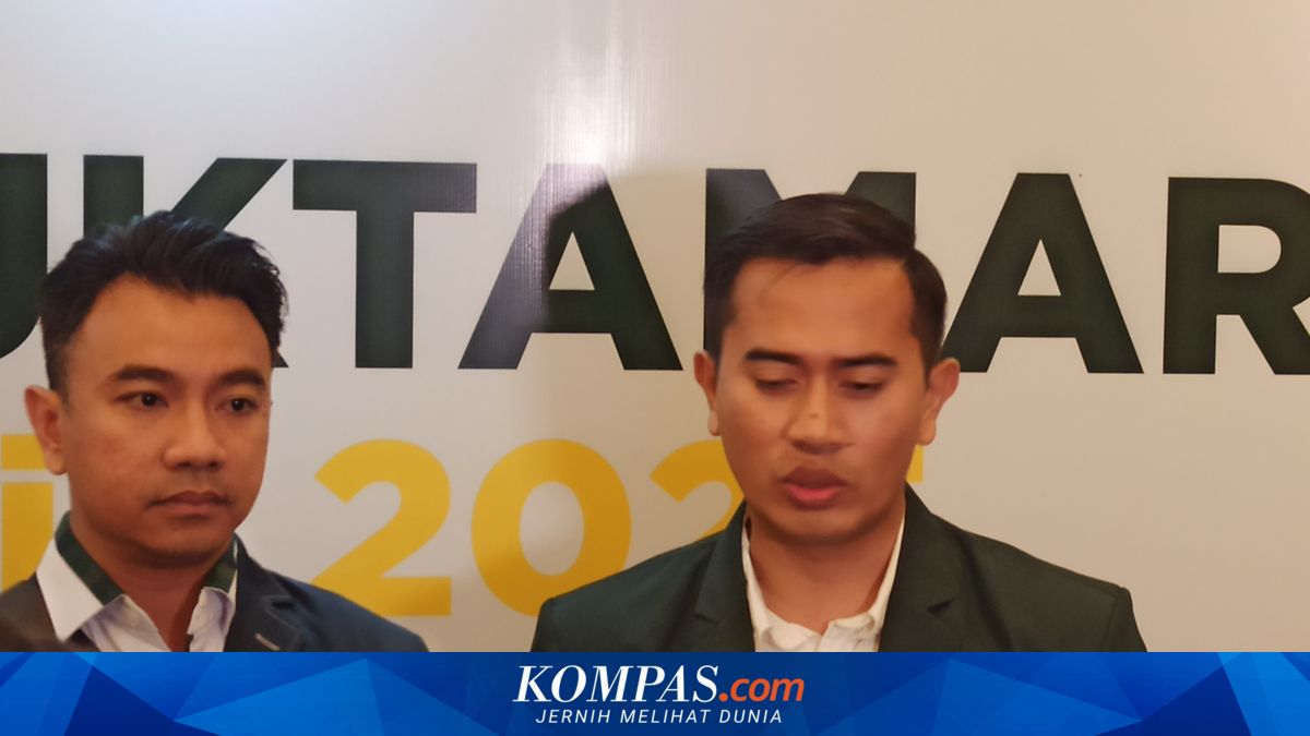 Constitutional Court Begins Hearing Challenge to Political Parties Law Filed by PBB Faction Led by Gugum Ridho Putra