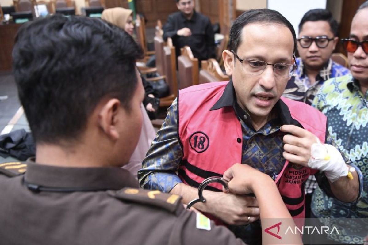 Nadiem Makarim Requests Change in Detention Status After Surgery