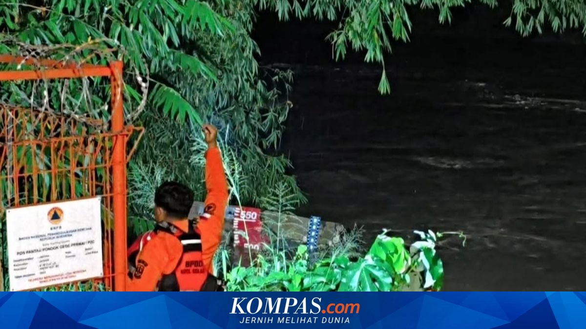 Sirens Sound! Bekasi River Level Rises, Water Inflow from Bogor Arrives