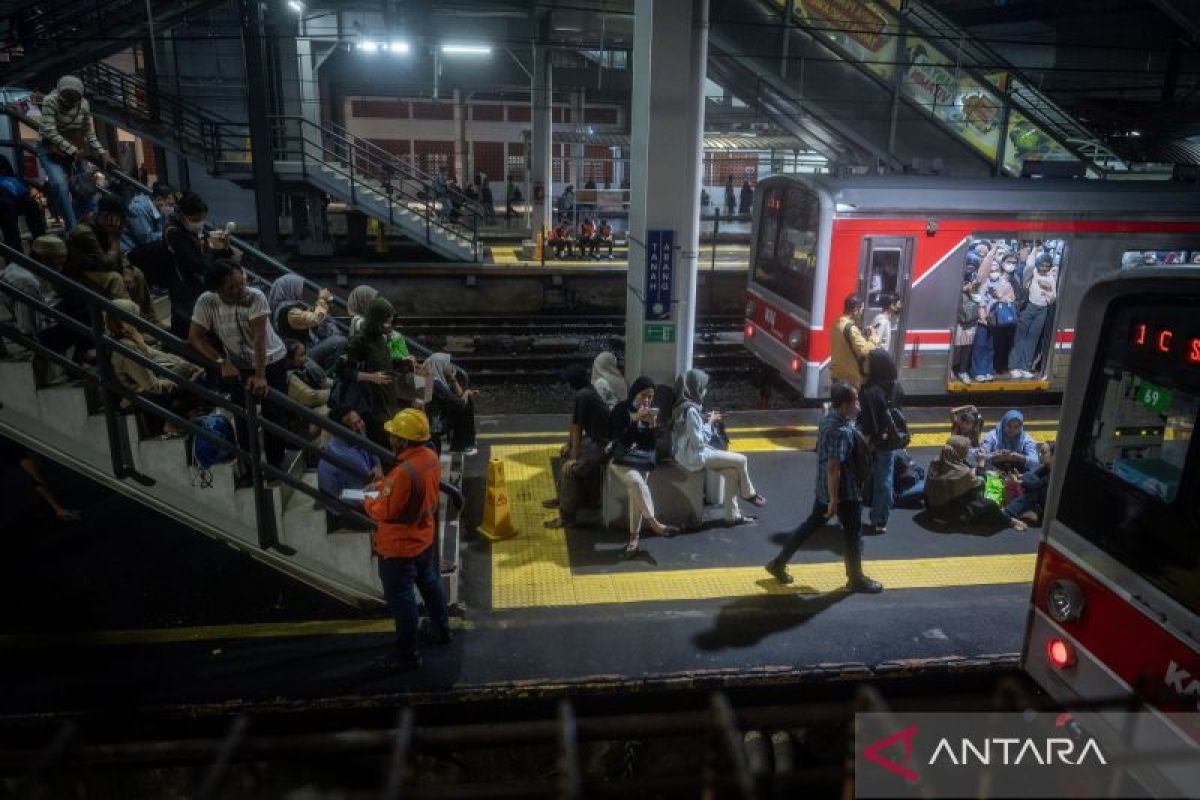 DKI Yesterday: KRL "Green Line" Challenges to Special Jakarta LPDP Programme