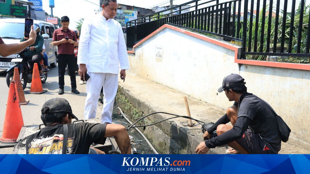 Bekasi Mayor Conducts Surprise Inspection, Uncovers Illegal Cable Digging and Unpermitted Buildings