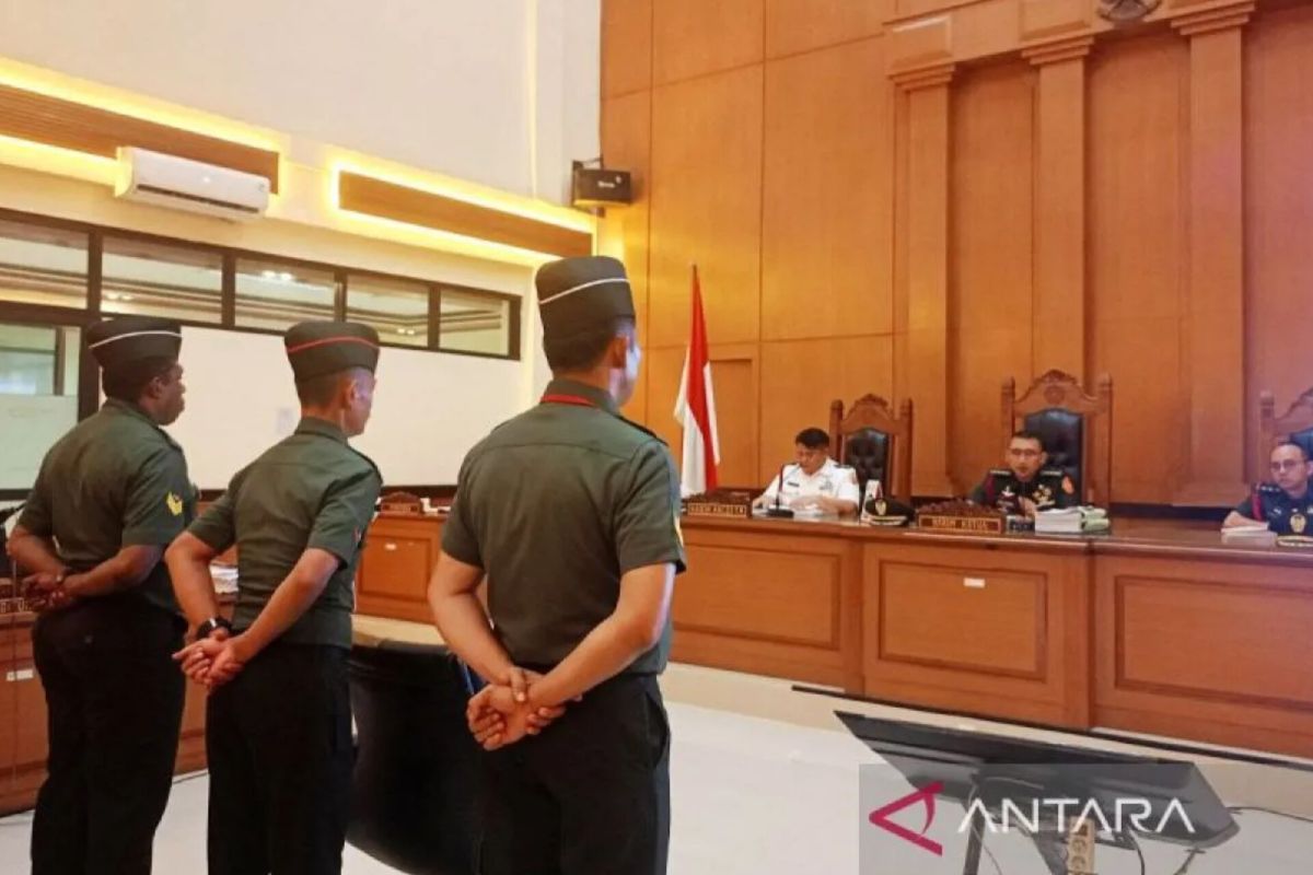Today, three defendants in bank branch manager murder case to be examined