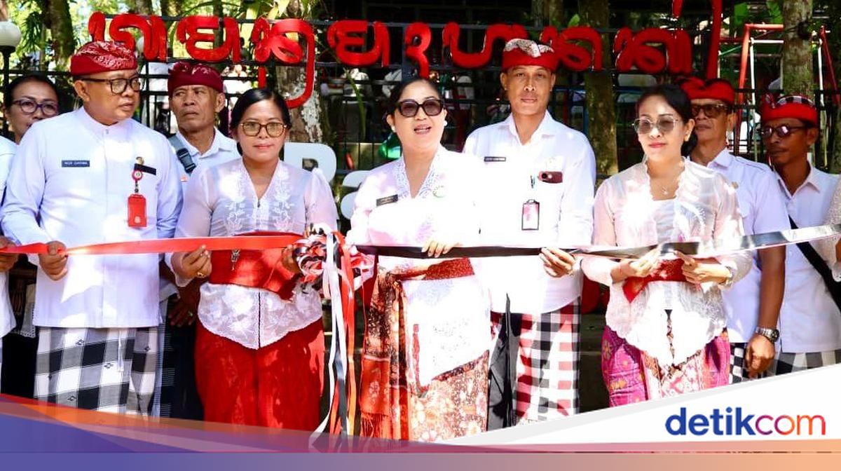 Rai Wahyuni Inaugurates Child-Friendly Park and Reading Room at Pura Luhur Batukau