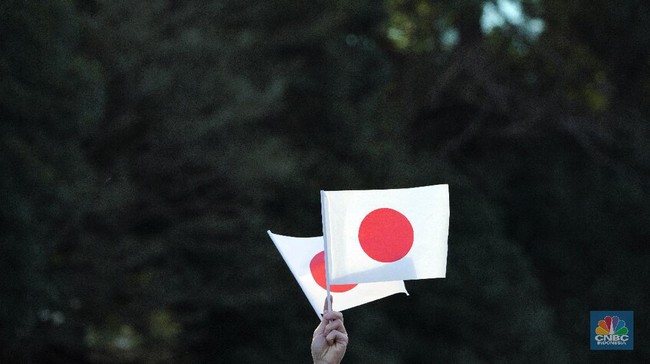 Everyone Hunts for Russian Oil, Japan Finally Receives First Shipment