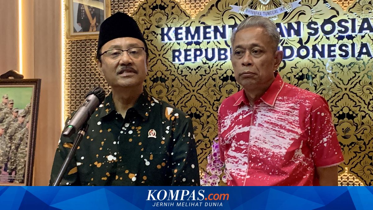 Gus Ipul Clarifies Photo with Khofifah Over Rp 27 Billion Shoe Distribution to Students of People's School