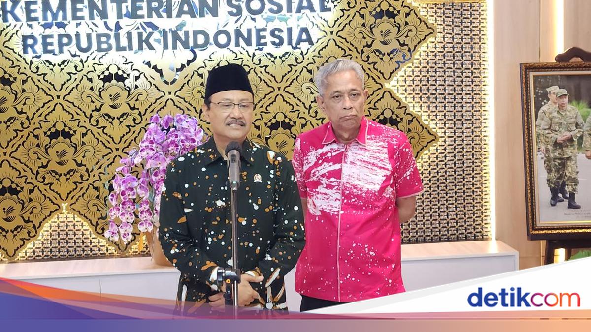 Social Minister Clarifies Rp700,000 People's School Shoes Differ from Those Given by Khofifah