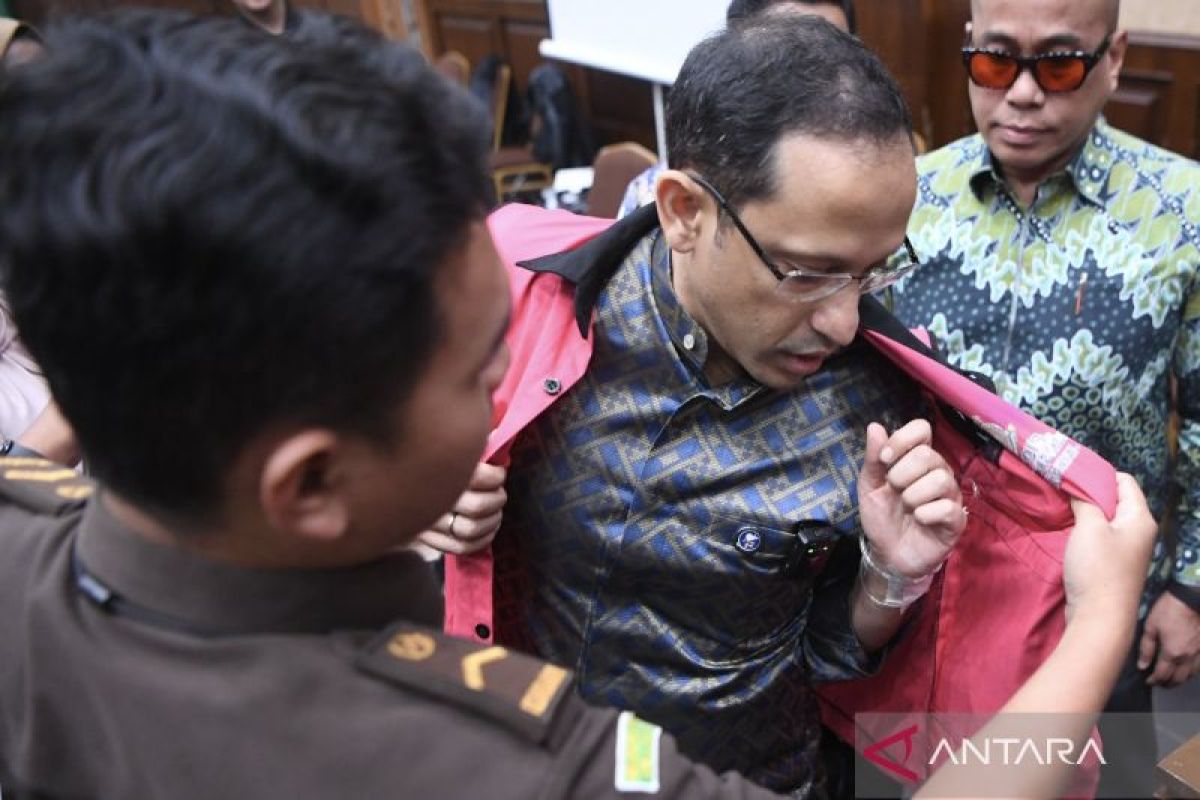 Nadiem Makarim Fails to Attend Chromebook Trial Due to Illness