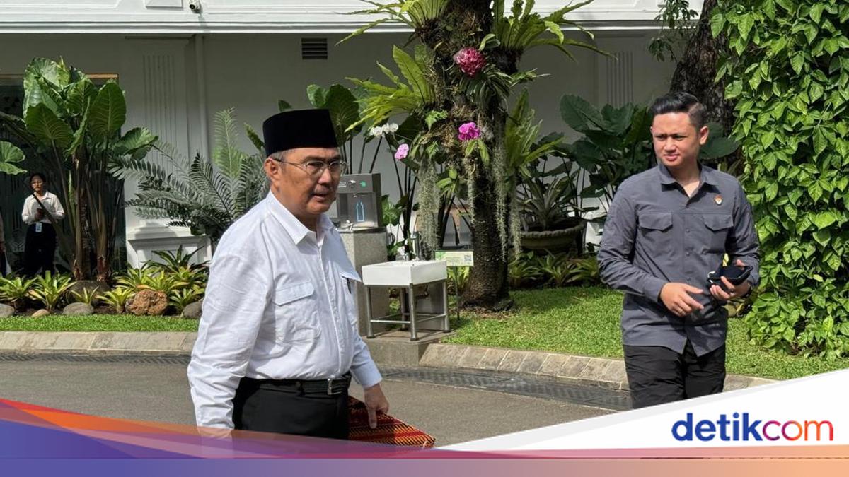 Police Reform Acceleration Commission Meets Prabowo to Report Recommendations