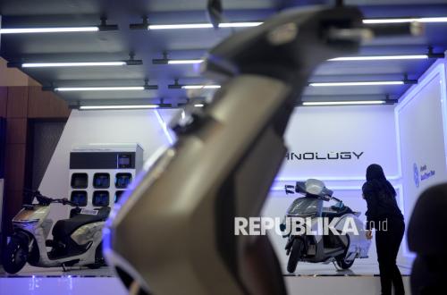 Finance Minister: Electric Vehicle Incentives to Be Prepared, Initial Quota of 100,000 Units