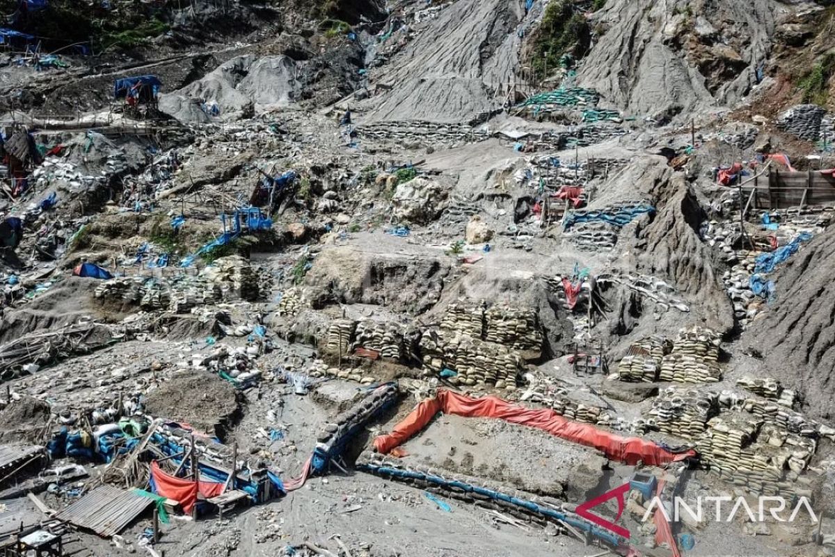 PKH Task Force and Pattimura Regional Command eradicate illegal gold mining practices in Buru
