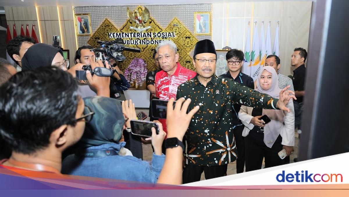 Gus Ipul Asserts School Shoes Price Mark-Up Issue for People's School is a Hoax