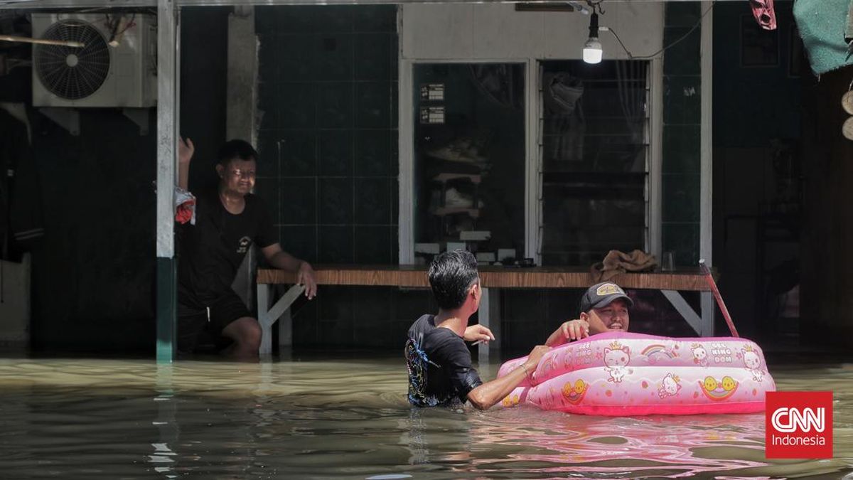 Pramono: Jakarta Floods Triggered by Heavy Rainfall and Waste Accumulation