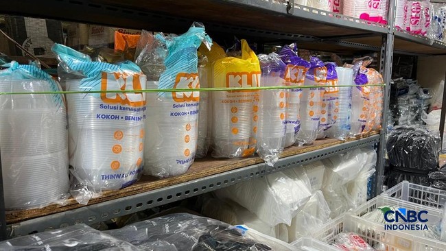 Business Owners Claim to Shoulder Part of the Burden - Not Arbitrarily Raising Plastic Prices