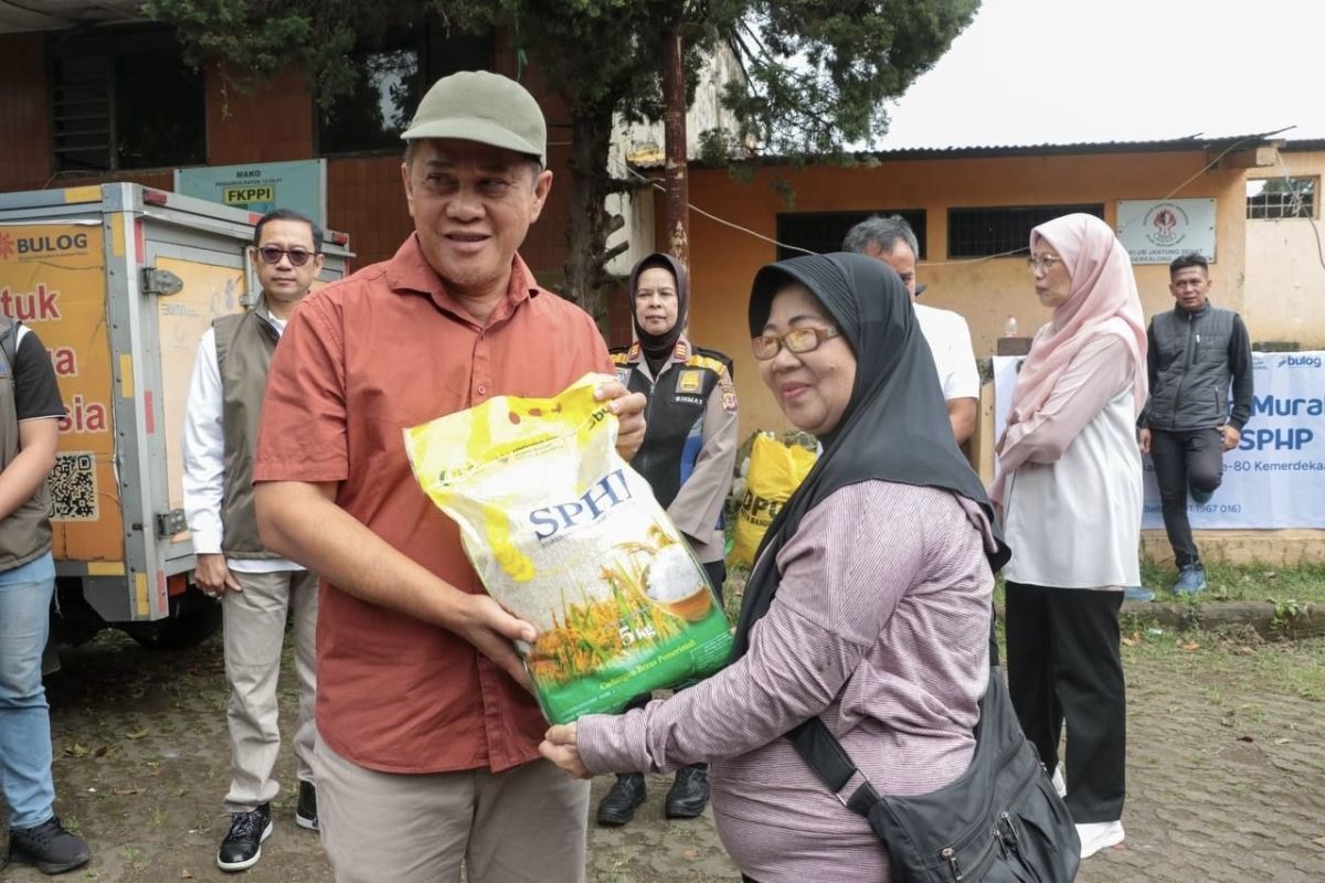 Bandung City Government Ensures Quality of Aid Rice Passes Strict Checks