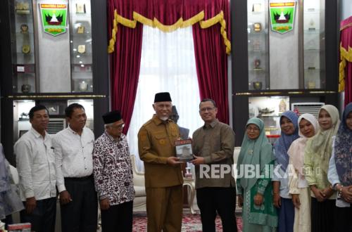 Dompet Dhuafa and West Sumatra Provincial Government Boost Post-Disaster Economic Recovery through Interest-Free Financing