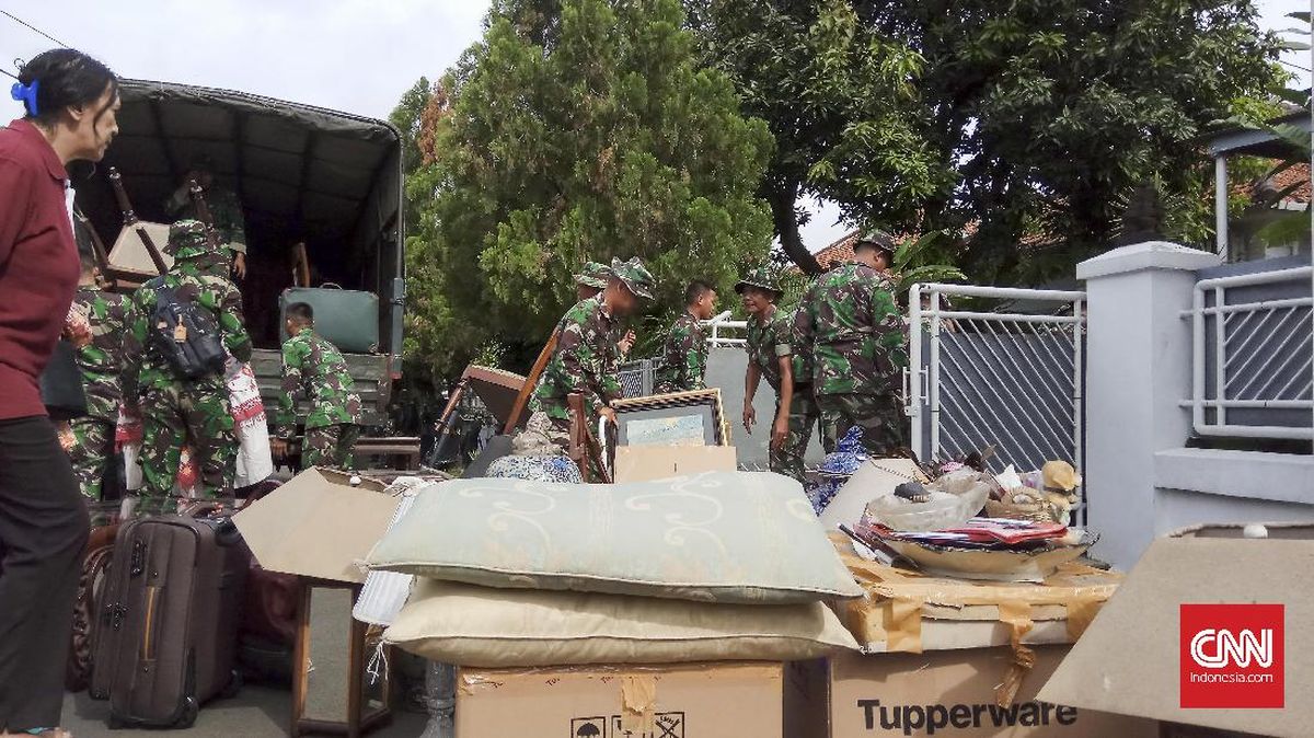 TNI Headquarters Evicts 12 Service Houses Occupied by Children of Deceased Retired Officers
