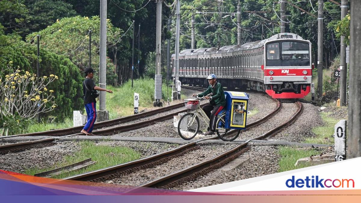 172 Railway Crossings to be Closed, 1,638 Others to be Revitalised