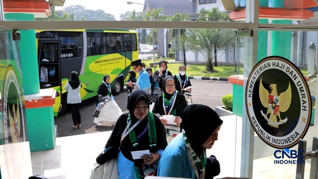 Uproar Over "Instant" Hajj: 10 Indonesians Arrested in Saudi Arabia