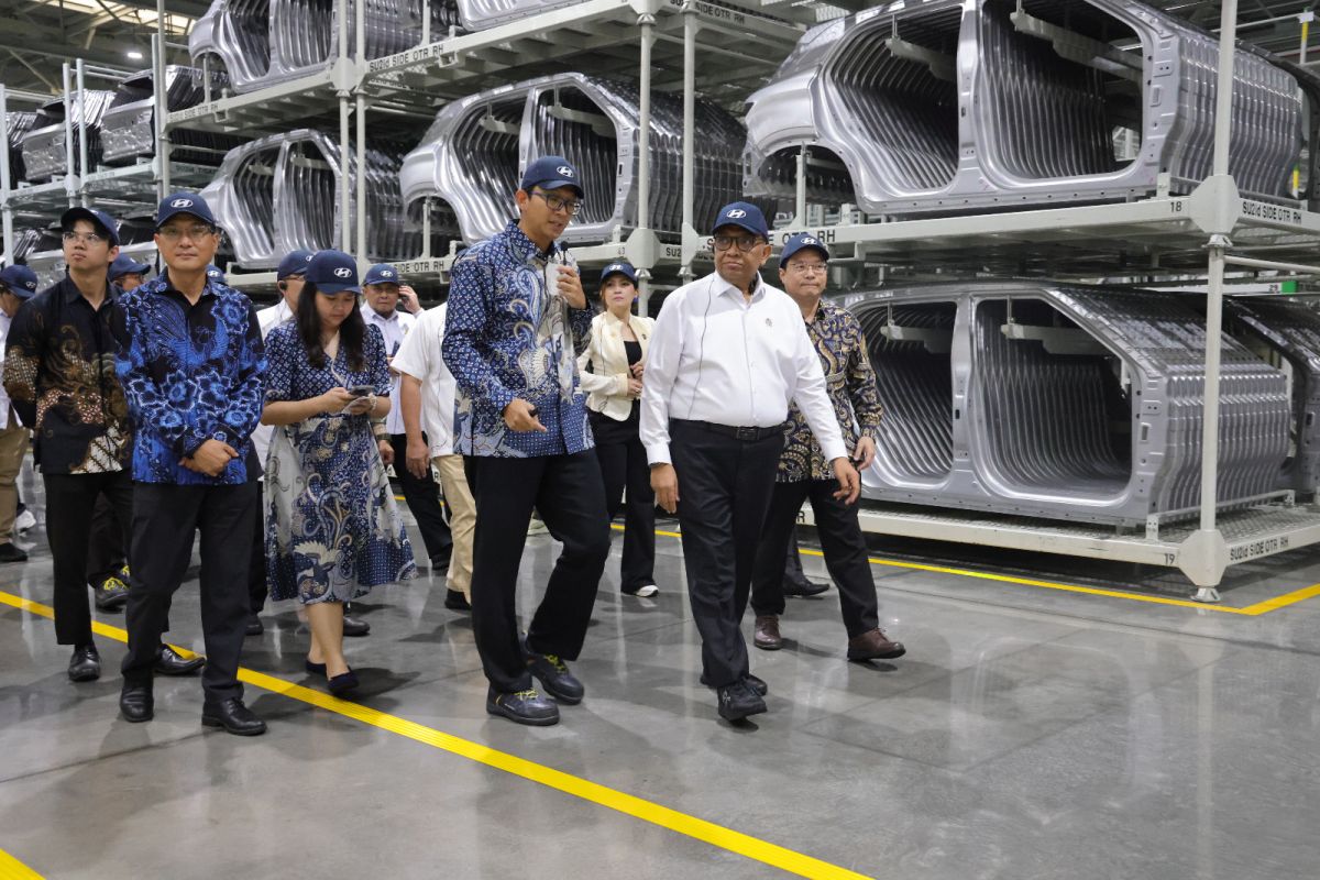 Ministry of Manpower Prepares Skilled Workforce for "Green Jobs" Sector, Including EVs