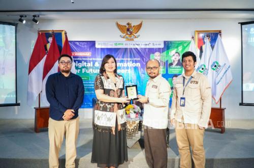 Webinar on Digital and Automation for Future Careers: UTB Enhances Participants' Skills
