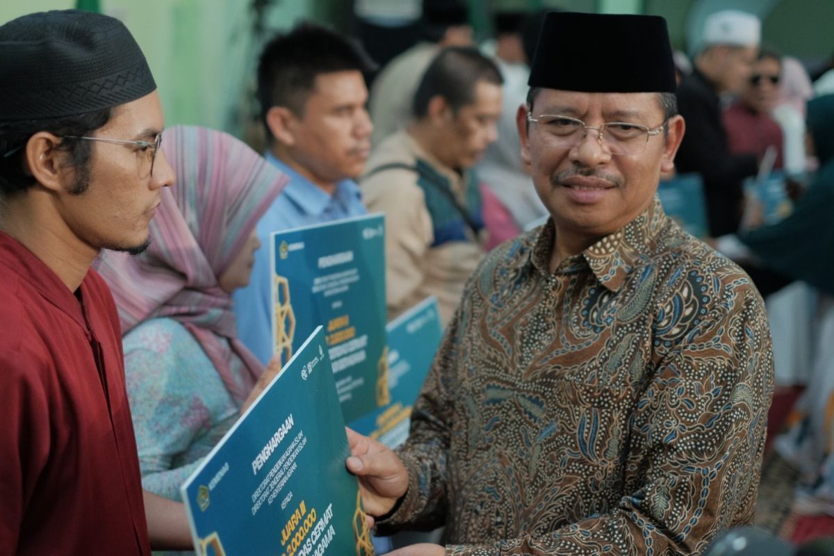 Muadalah teachers and formal early religious education receive professional allowance