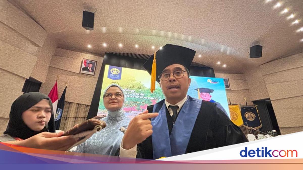 Special Assistant Inaugurated as UI Professor, Pramono Asks for Help with Jakarta's Issues