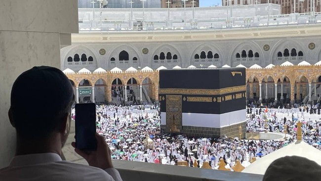 Hajj Pilgrimage Cancelled, Pilgrims Asked to Return from Mecca