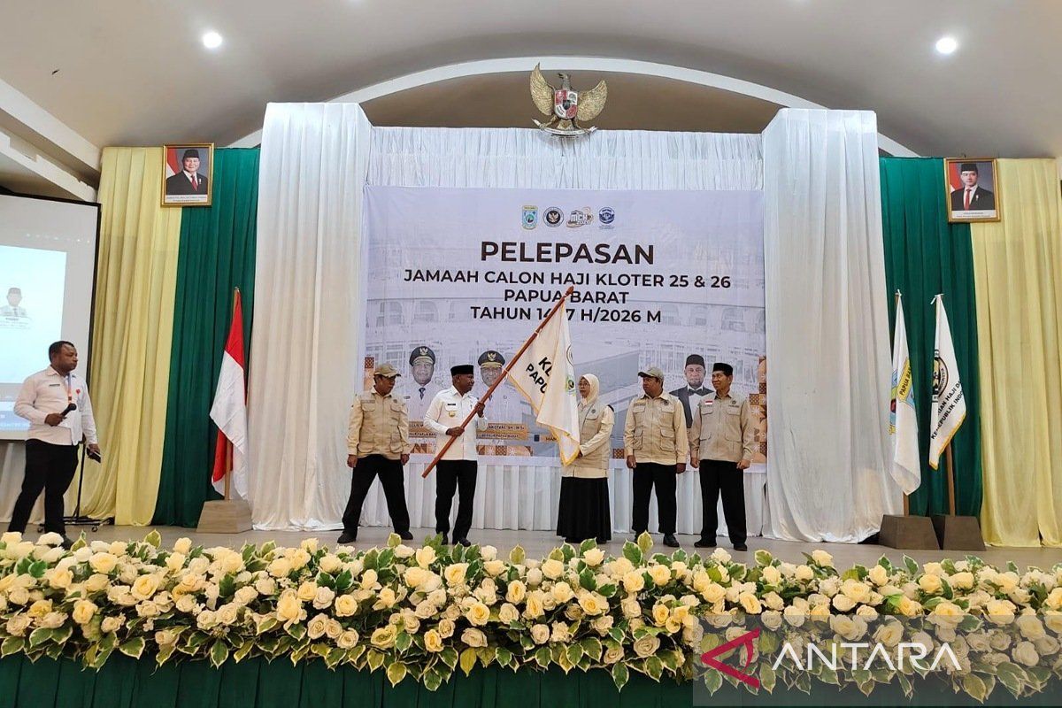 Governor urges 142 prospective Hajj pilgrims from West Papua to uphold the nation's and region's good name