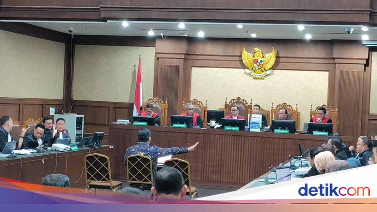 Prosecutors and Nadiem's Lawyers Clash in Courtroom!