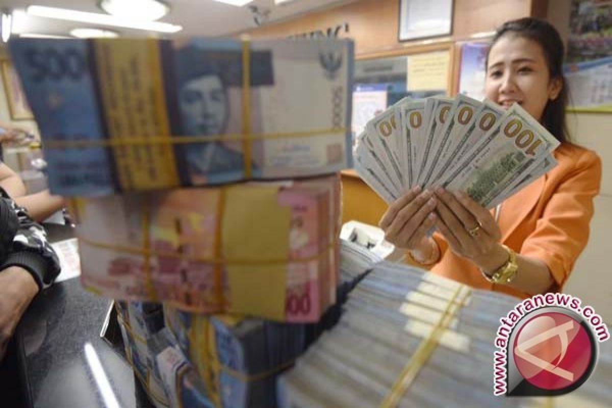 CORE: Currency swaps require fiscal support to maintain rupiah stability