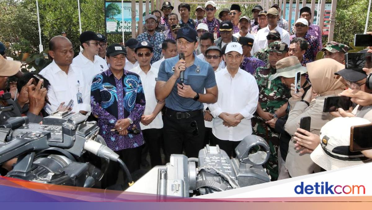 AHY Highlights Transformation of Ketapang Urban Aquaculture into a Lush Residential Area