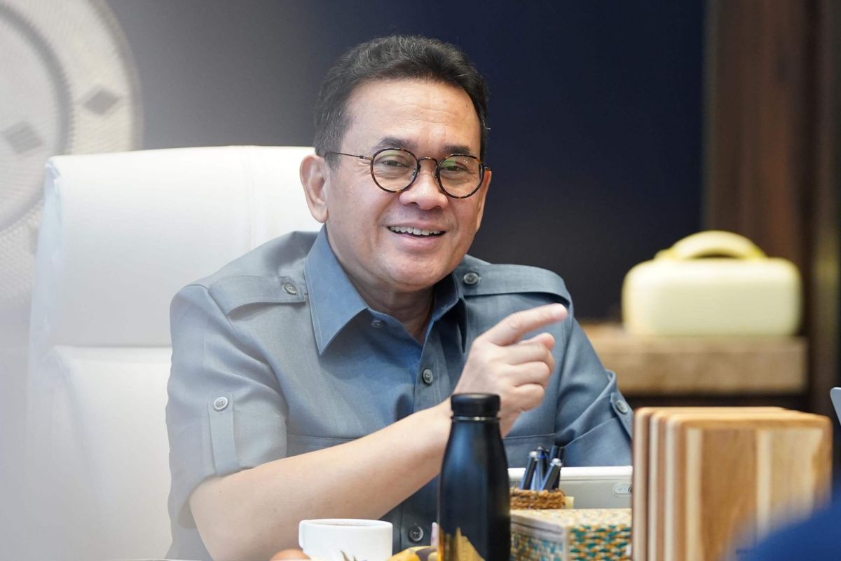 Trade Minister Attends ASEAN Summit to Discuss Regional Economic Challenges