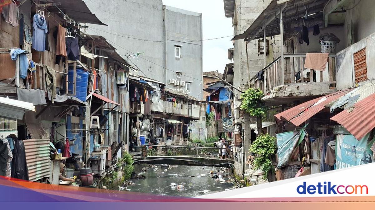 Pramono Claims Slum RW in Jakarta Down 52%, from 445 to 211