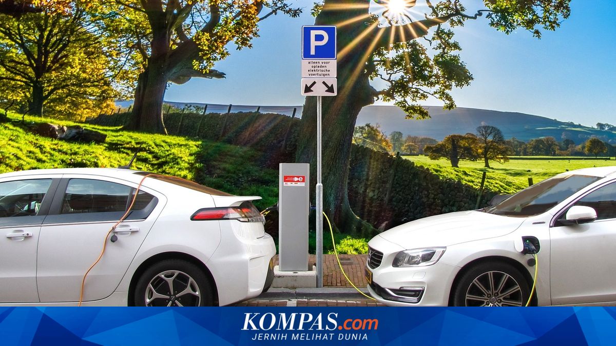 Gaikindo Awaits Official Rules on Electric Vehicle Incentives