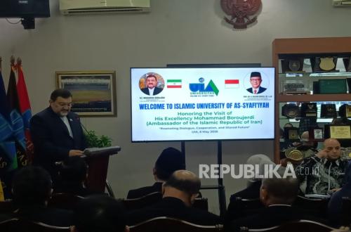 Ambassador Reveals Iran's Secret to Resilience Against the West and Zionists Since the 1979 Revolution