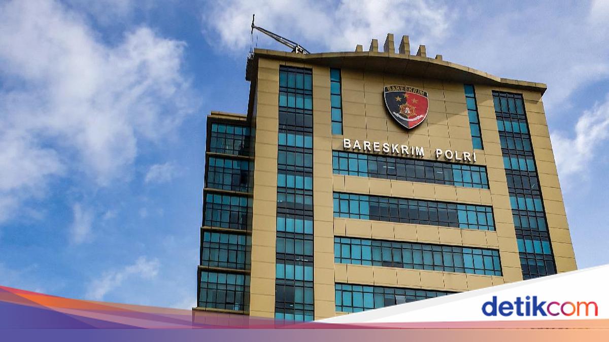 Bareskrim Hands Over Four Suspects in Fake E-Ticket Case Impersonating Prosecutor's Office to Prosecutors