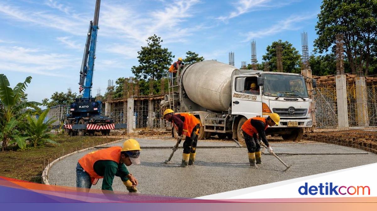 Waskita Accelerates Aceh's People's School Project, 1,000 Workers Deployed for 24-Hour Operations