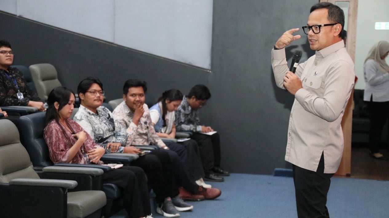 Closing the Ministry of Home Affairs Internship Programme, Deputy Minister Bima Arya Emphasises the Importance of Strengthening Character