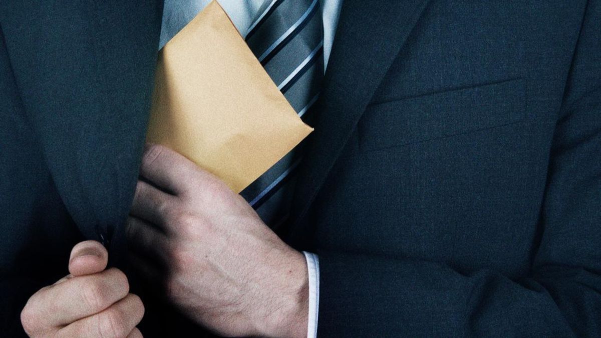 Blueray Boss Charged with Bribing Customs Officials Rp61 Billion