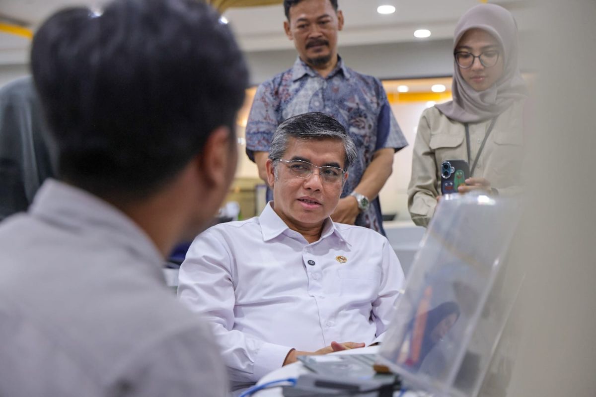 Minister of Manpower: Competency Certification Adds Value to National Internship Graduates