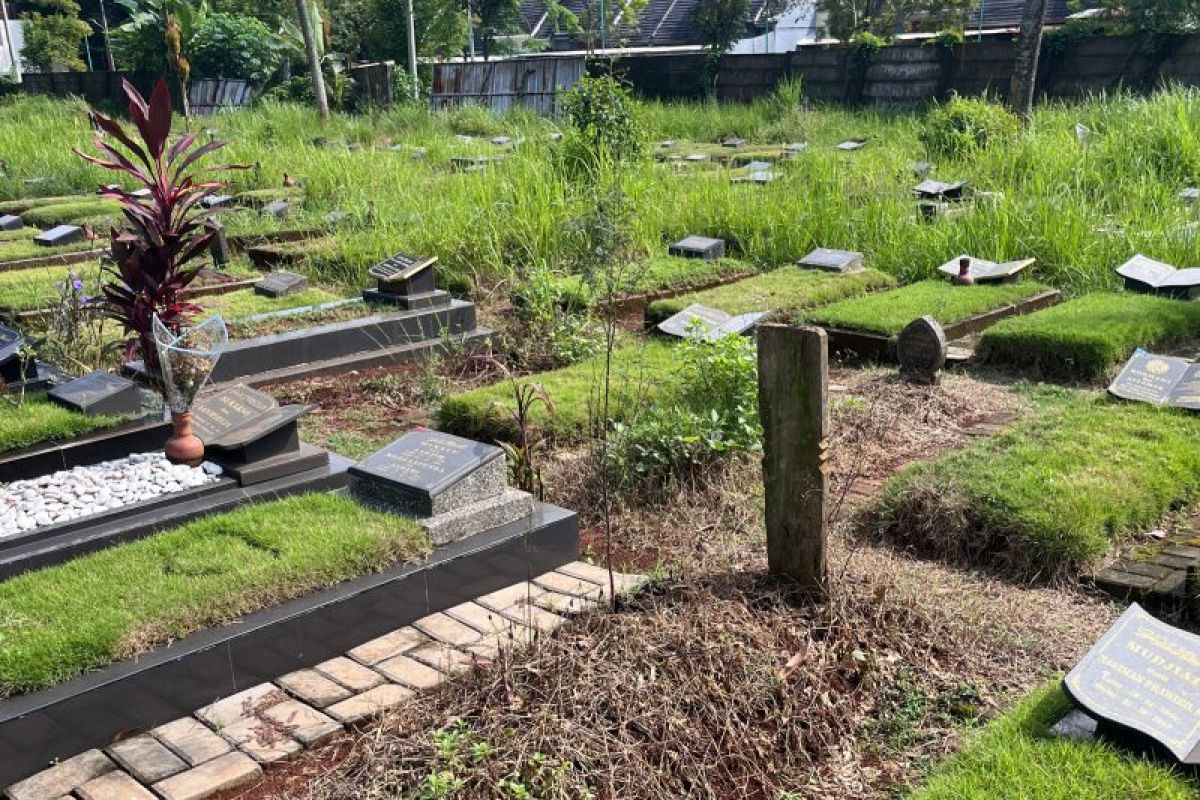 Non-Stacked Burials as a Solution to Cemetery Land Scarcity in Jabodetabek