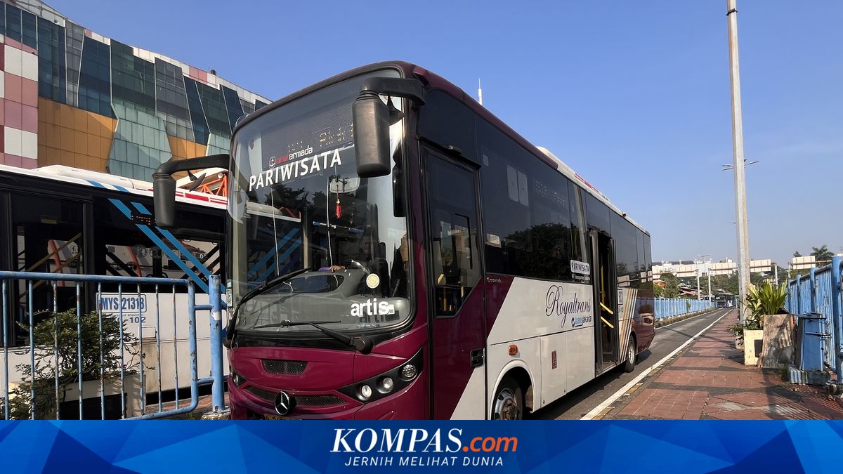 Experience Riding Royaltrans Blok M-Cibubur, Now Seat Booking is Mandatory
