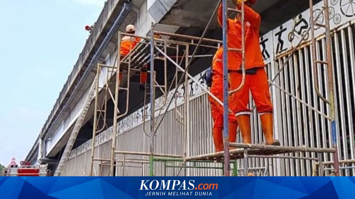 Underpass of Pasar Rebo Flyover in East Jakarta Transformed into Boxing Arena to Prevent Youth Brawls
