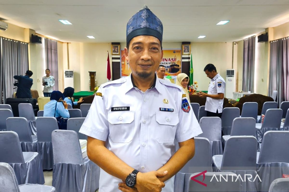 Kolaka Regency charters six aircraft to transport 431 prospective hajj pilgrims to Makassar embarkation point