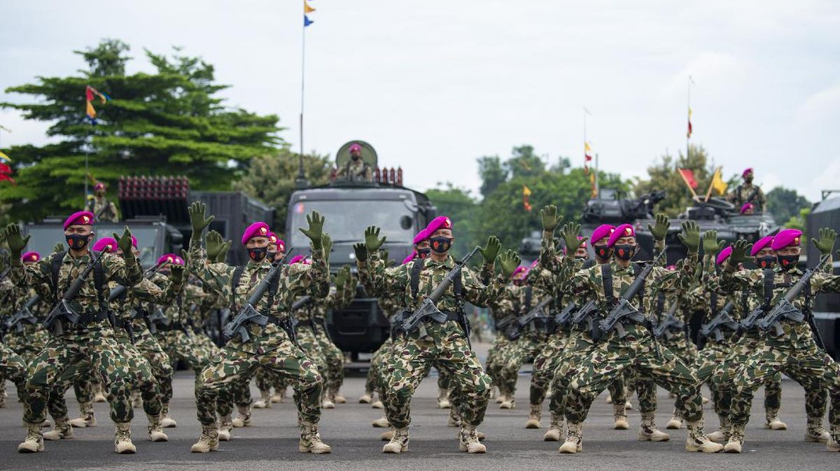 Reclaiming 56 OPM Bases, Marine Task Force in Papua Receives KSAL Award