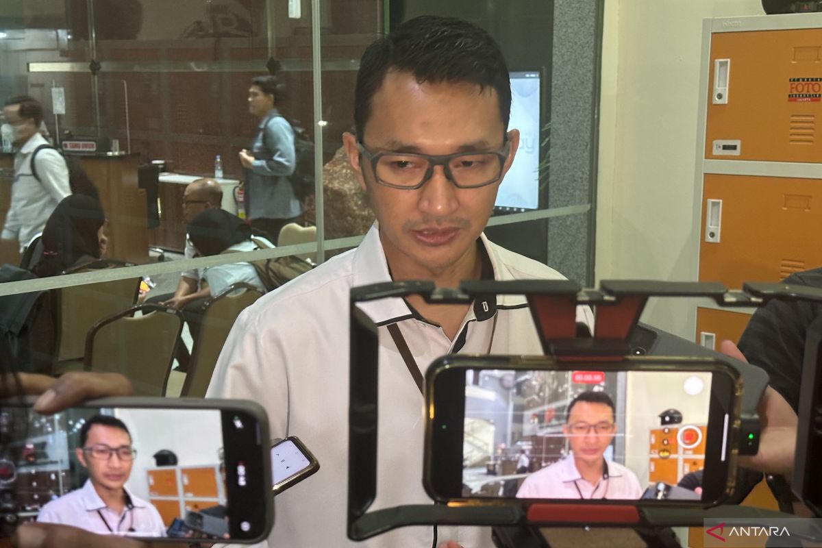 KPK summons two suspects in four ports case as witnesses