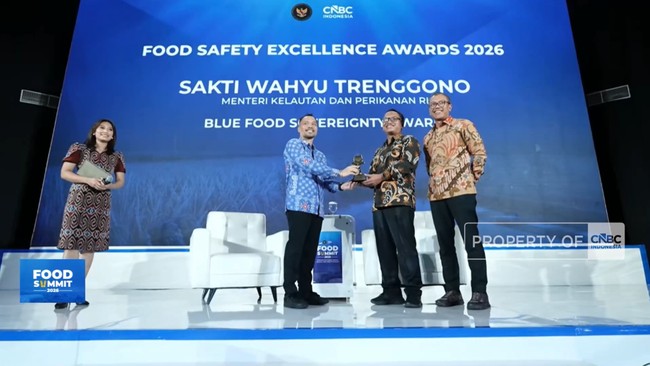 Video: Sakti Wahyu Trenggono Receives Blue Food Sovereignty Award