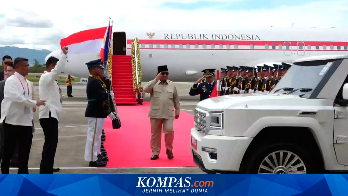 Prabowo Rides Maung Vehicle Abroad for the First Time