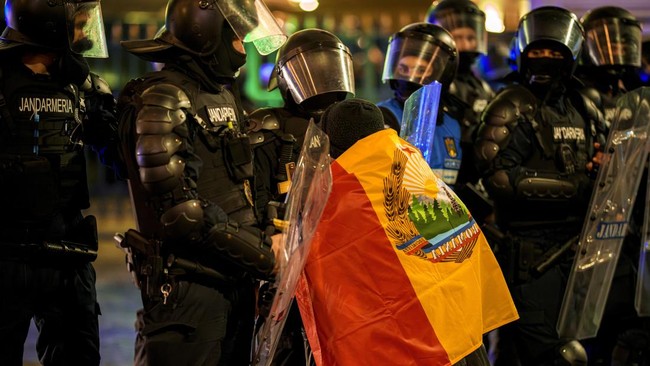 Defeated in No-Confidence Motion, Government of This NATO Country Collapses